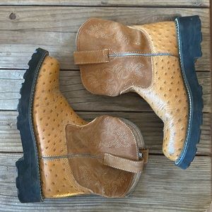 Fatbaby Ariat Ostrich Print Cowboy Boots